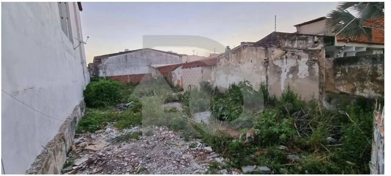 Lote no Bairro Farolândia com 300m² em Aracaju-SE