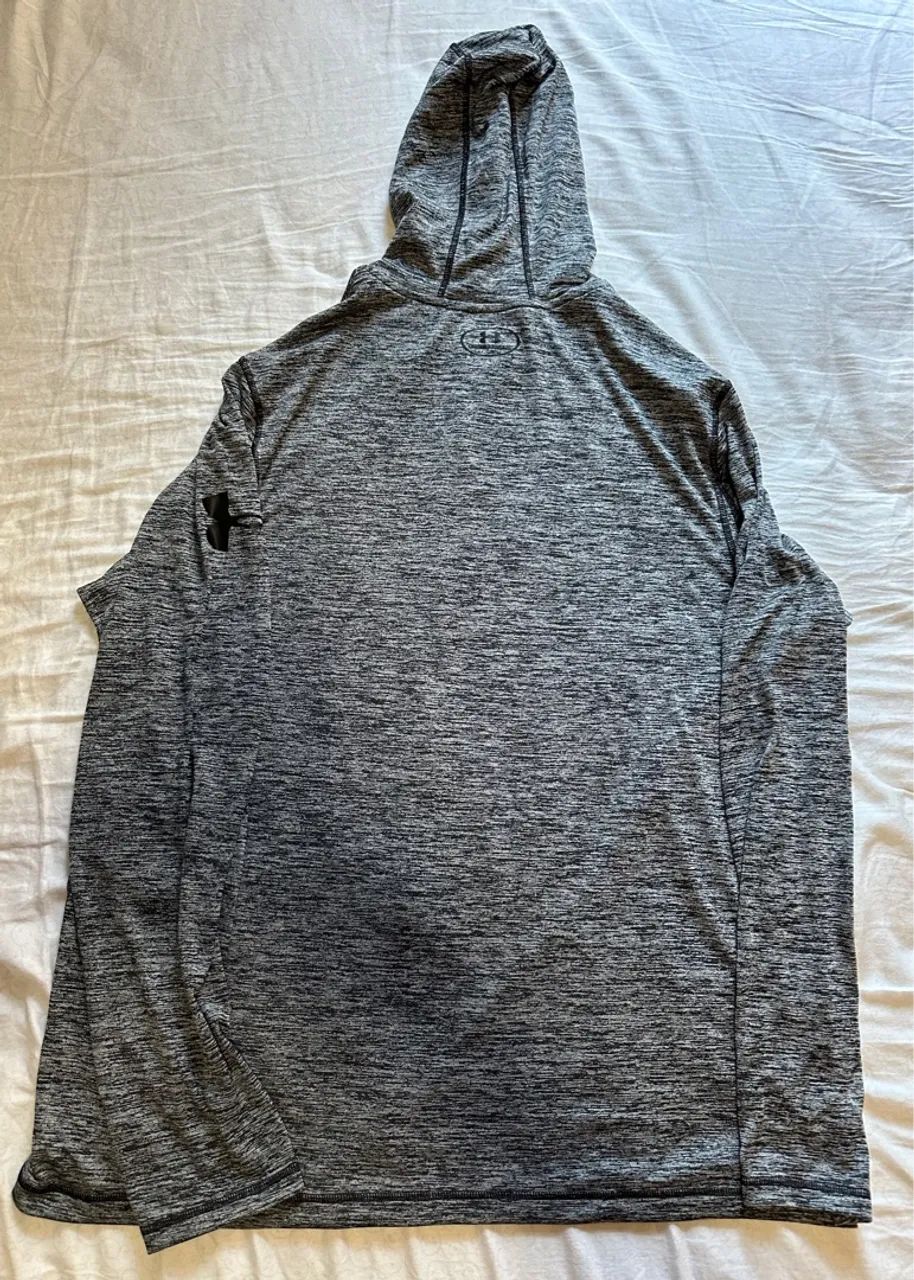 Camisa com capuz UNDER ARMOUR Nova - Importada- Original - Foto 3