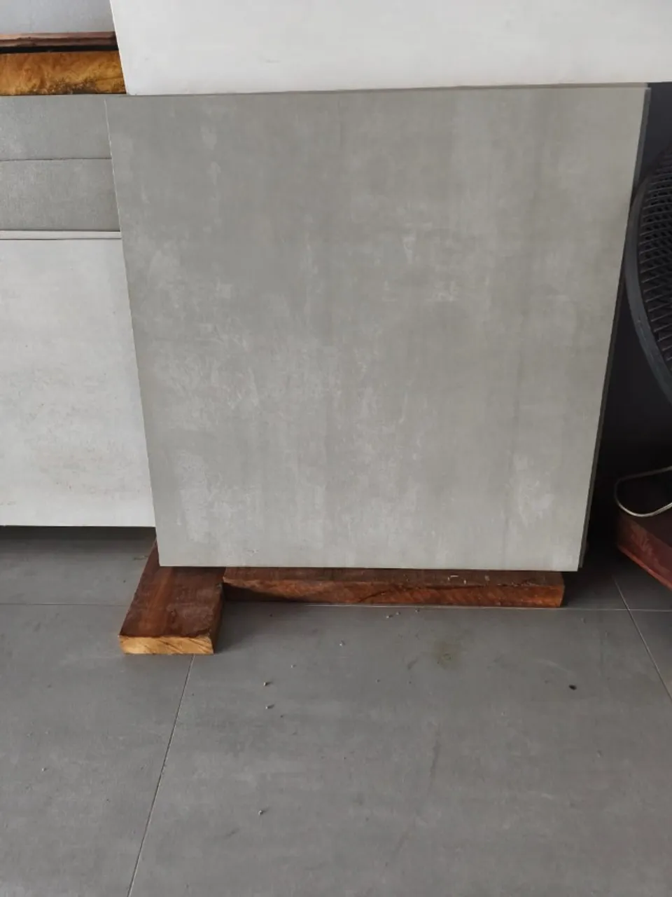 Piso Chão Garagem Área Externa Anti Deparrapante Resistente Varanda Facil Limpeza
