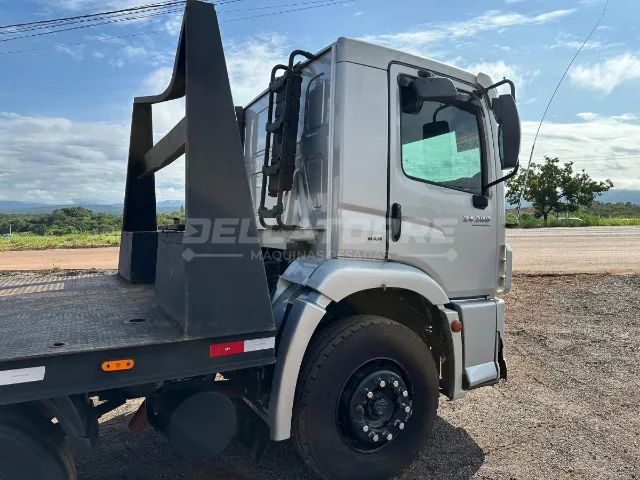 Caminhão Prancha VW 24.280 2014 - Robustez e Eficiência no Transporte de Máquinas - Foto 8