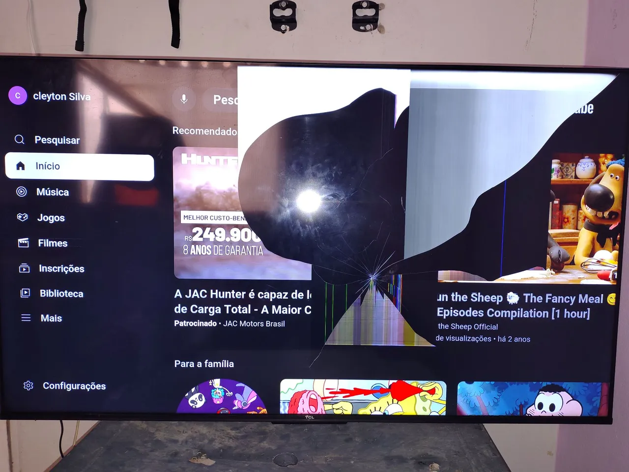 TV TCL 50 polegadas com tela quebrada tem nota fiscal e os acessórios