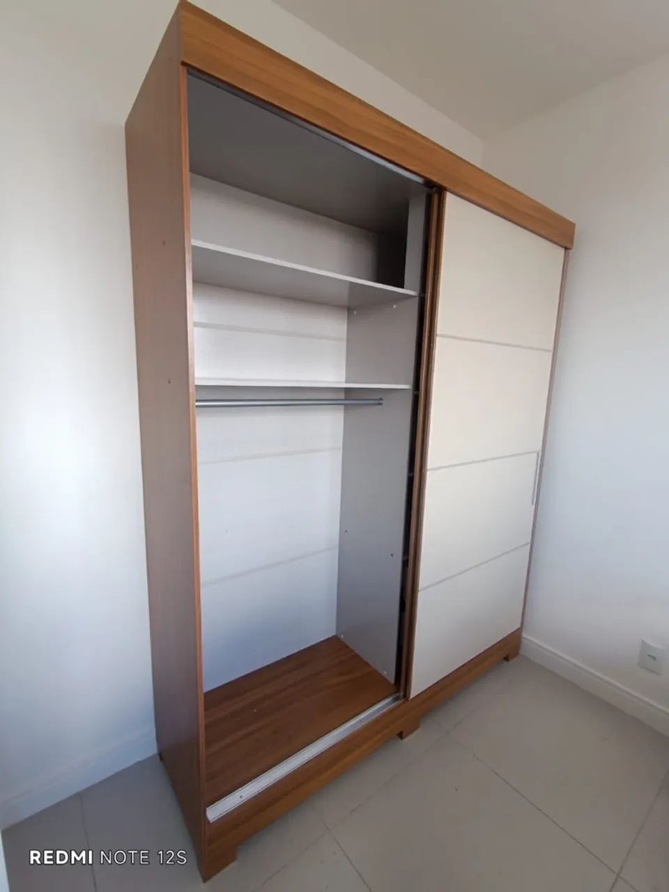 Guarda-Roupa Branco Moderno NOVO - Foto 4