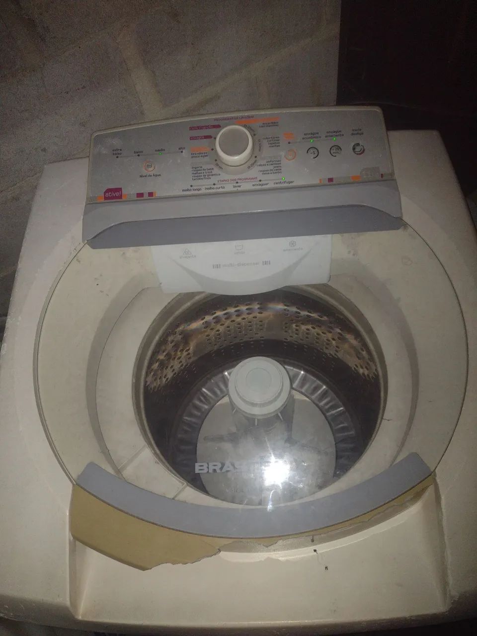Máquina de Lavar Brastemp 11kg ( funciona com defeitos)