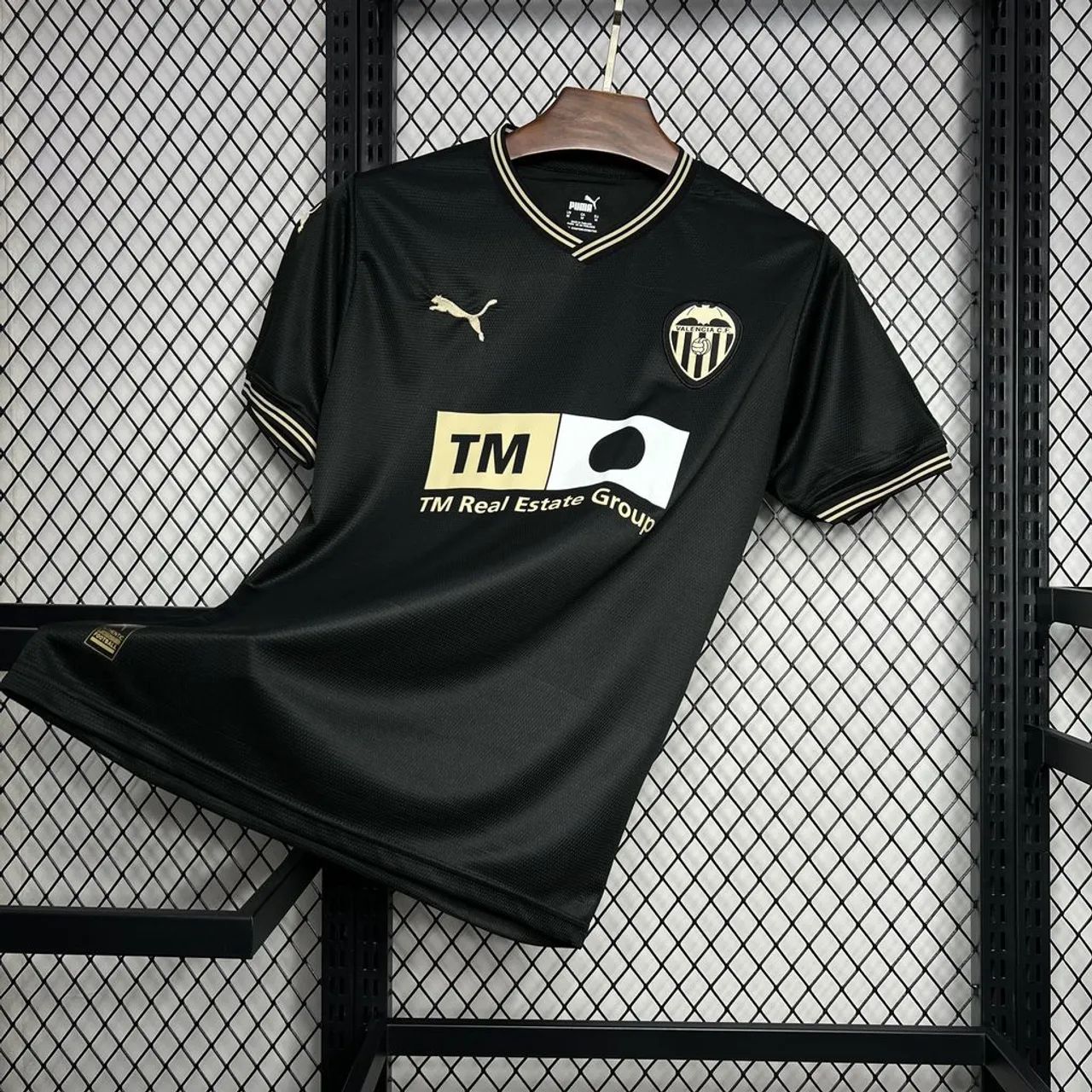 Camisa Valência 2024 preta Tamanho G - Foto 5
