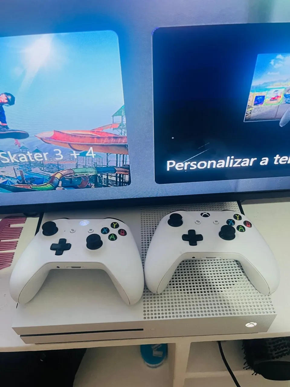 Xbox One S com 2 Controles 1tb memória