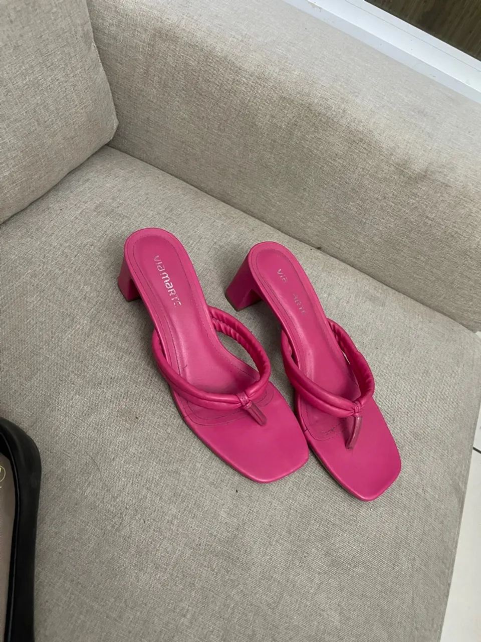 Sandália Rosa Via Marte - Elegância e Conforto!