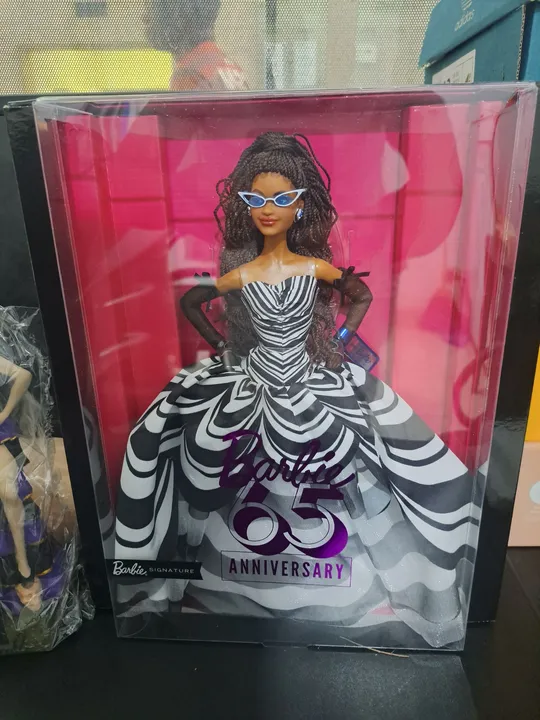 Boneca Barbie Signature 65 anos