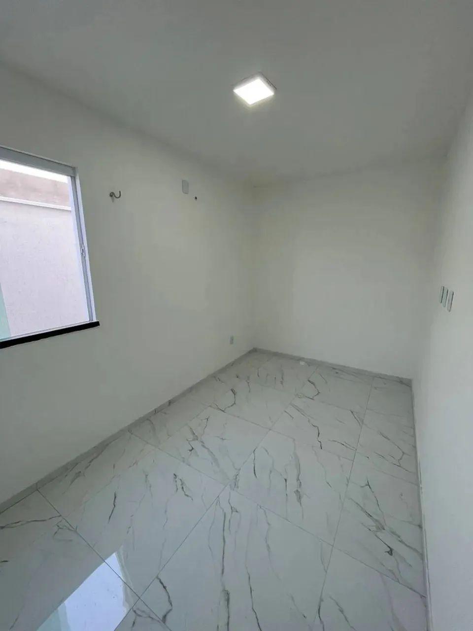 casa plana com 3 quartos suite com closet e pe direito duplo - Foto 5