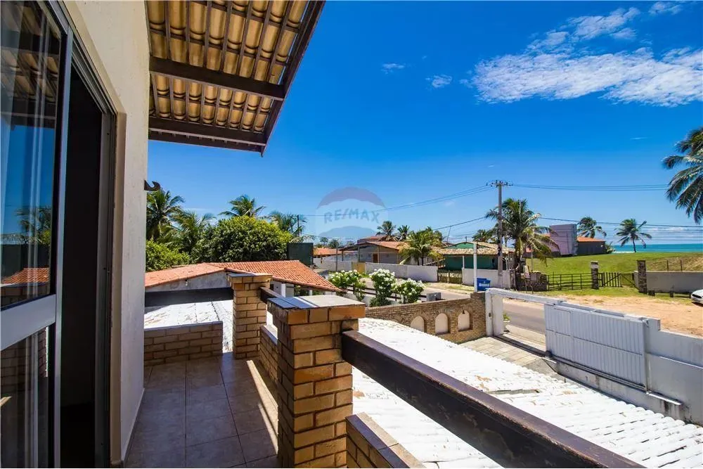 Linda casa na praia de Barra de Tabatinga próximoa Lagoa de Aritúba com 4 Quartos,1 Depend