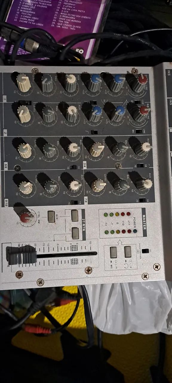 Mesa de som Phonic mm1002 - Foto 2