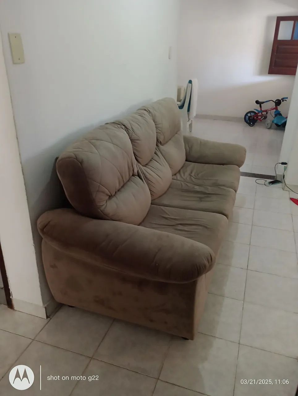 Sofa três lugares - Foto 2