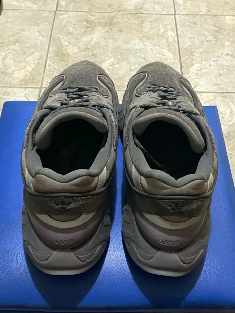 Tênis Adidas Oznova cinza original - n43 - Foto 2