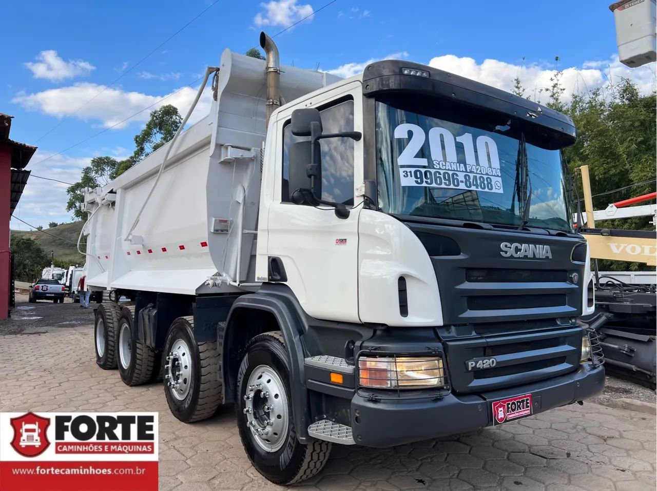 SCANIA P420 8x4 Caçamba 