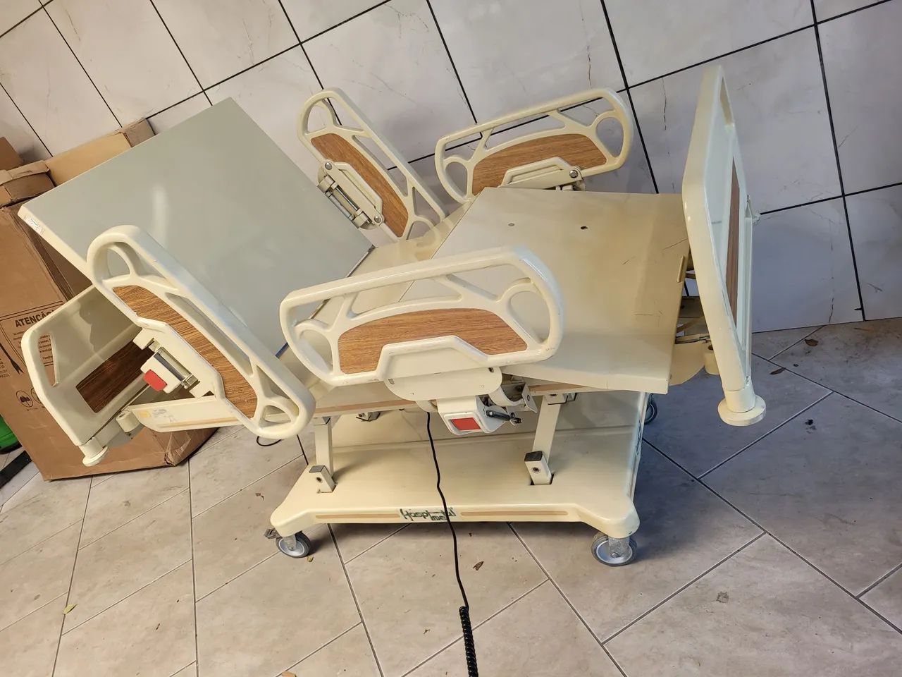 Cama hospitalar elétrica 