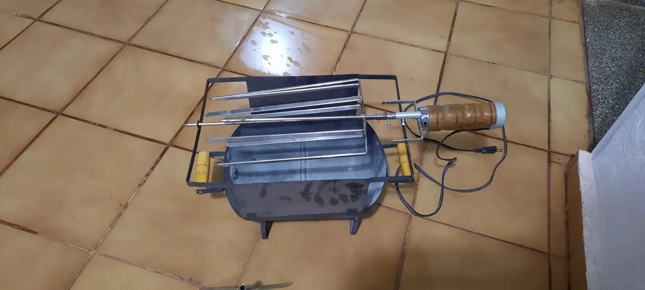 Churrasqueira móvel com espeto giratório<br> - Foto 3