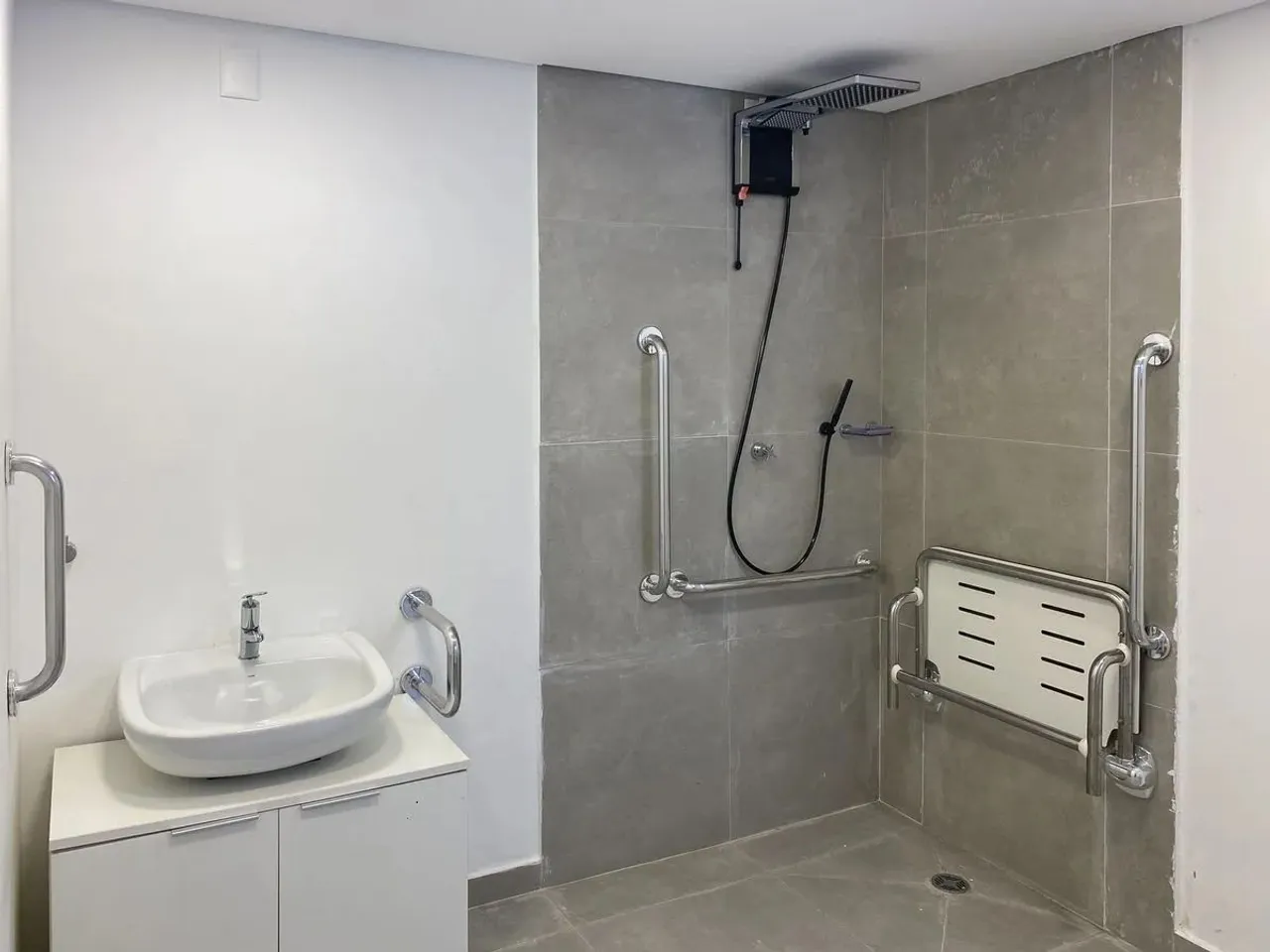 Apartamento com 1 Quarto para alugar, 26m² - Centro