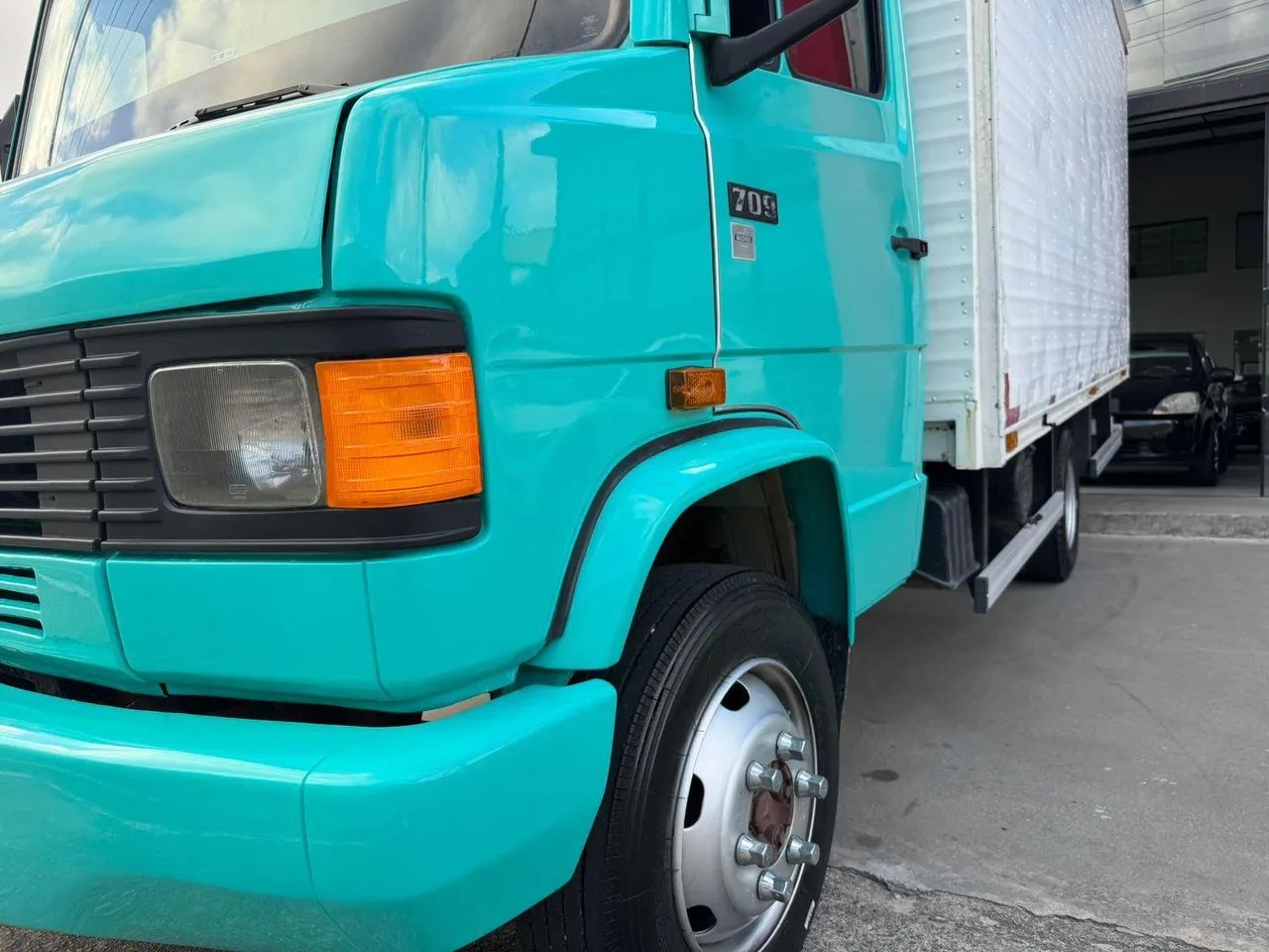 MB 709 com Baú 1994 - Foto 2