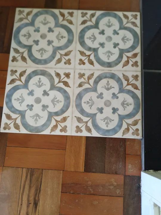 Azulejo cerâmico avulso!