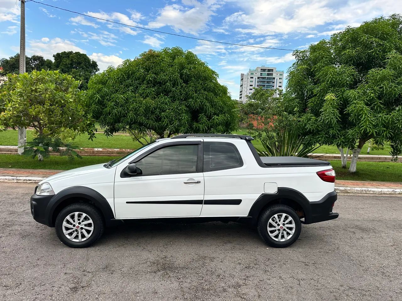 Fiat Strada Working Celeb.1.4 Fire Flex 8V CD 2015 - Foto 3