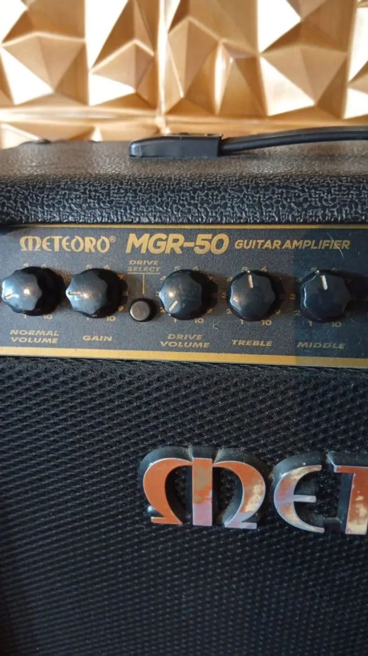 Guitarra Shelter e meteoro mgr 50  - Foto 3