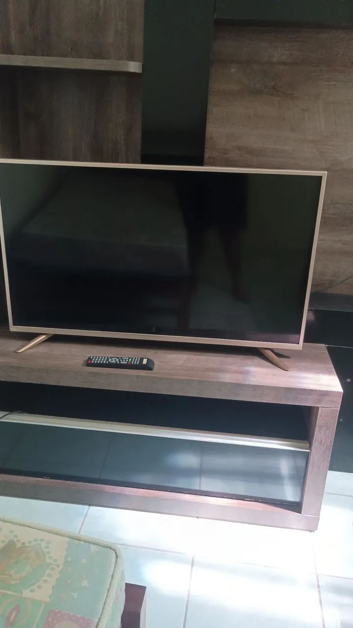 TV Philco de 43 polegadas usada excelente 