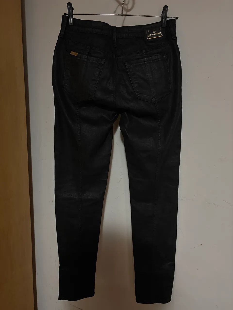 Calça jeans preta Encerada Triton - Foto 2