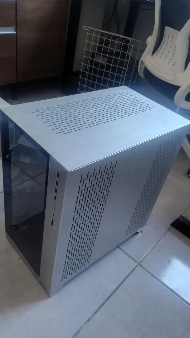 Gabinete Lian li Rog xl - Foto 3