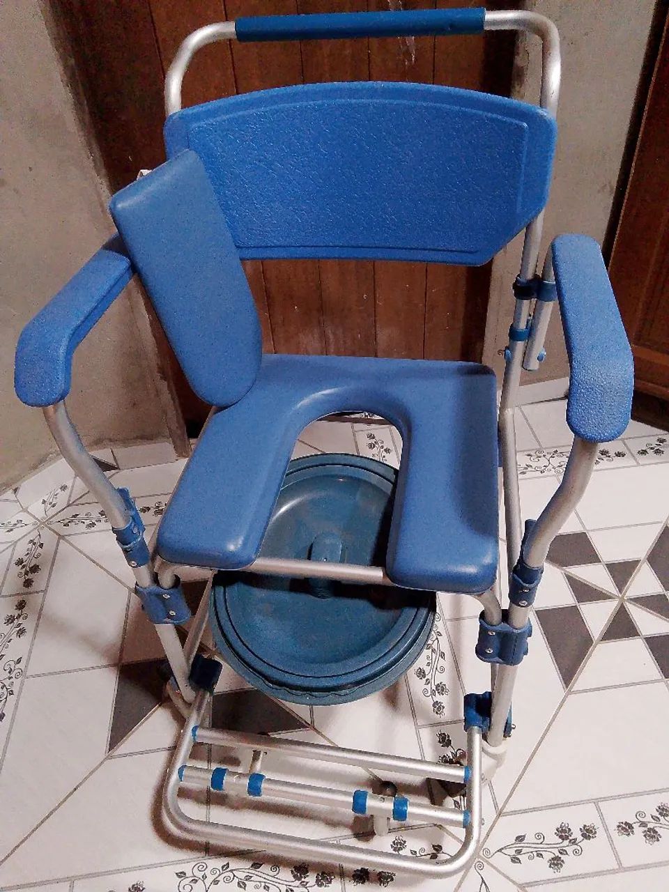 Cadeira de banho  - Foto 3