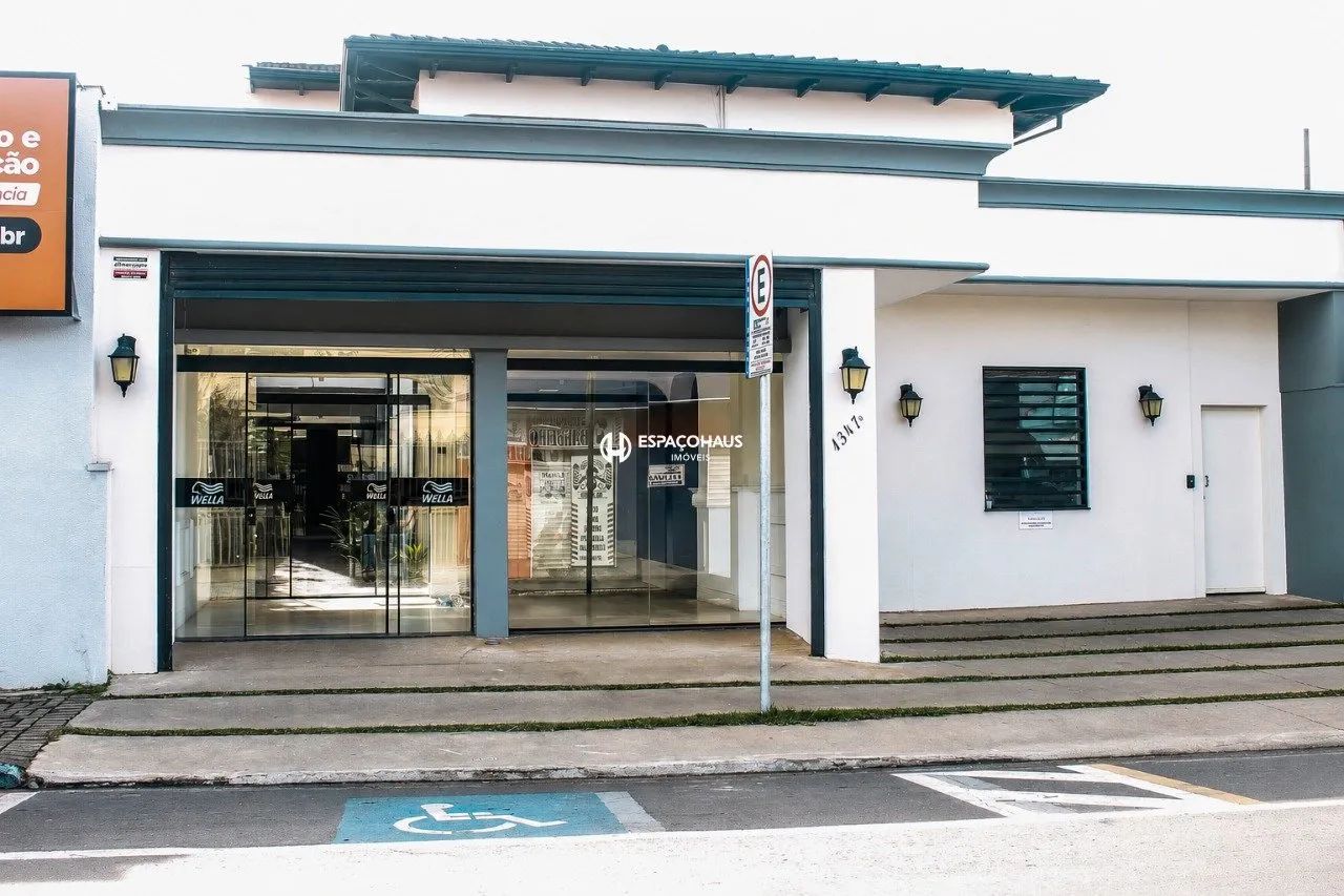 Casarão Comercial para Alugar ou Vender no Centro em Indaiatuba - SP - Foto 3