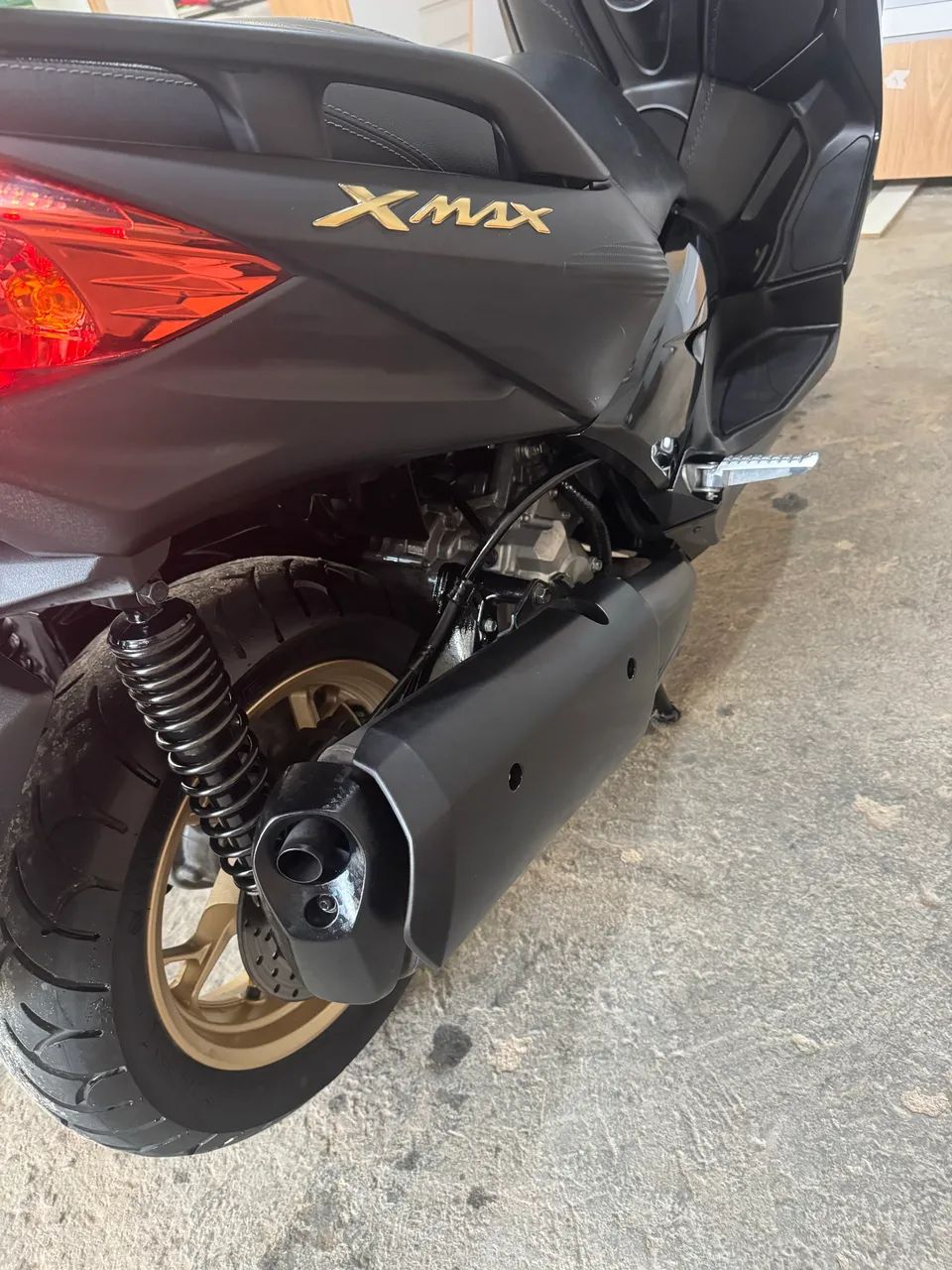 Xmax 2021 com 9900km  - Foto 4