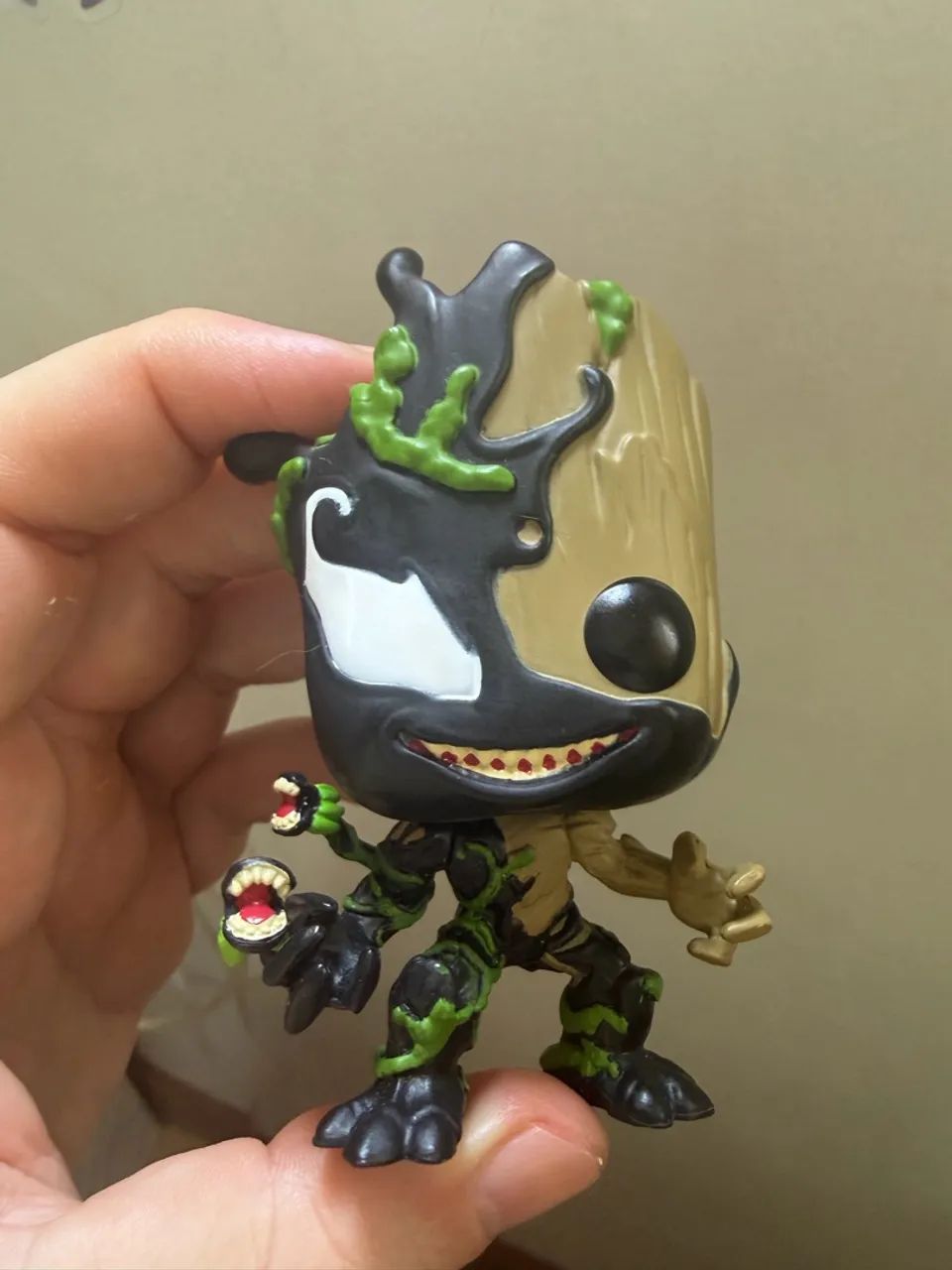 Funko Groot Venomized 601 - sem caixa 