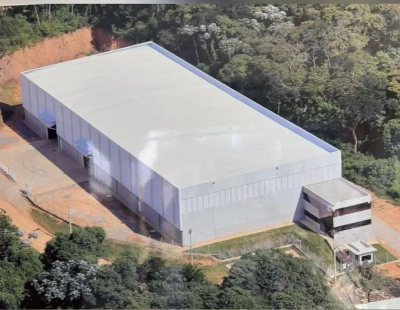 Galpão 10.522m com 3.000m área construída pe direito 12m para venda - Foto 4