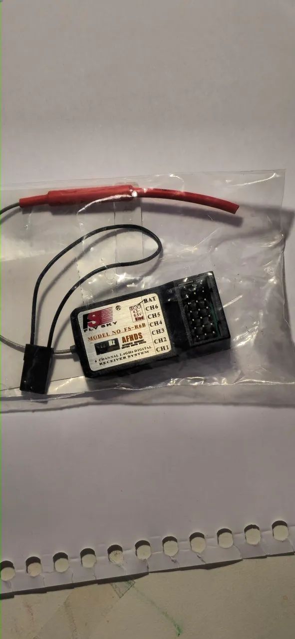 RECEPTOR FLYSKY FS R6B 2.4 GHZ - Foto 2