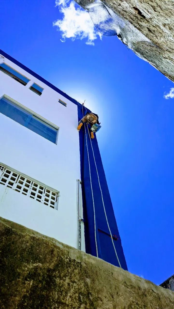 Serviços com assesso por cordas