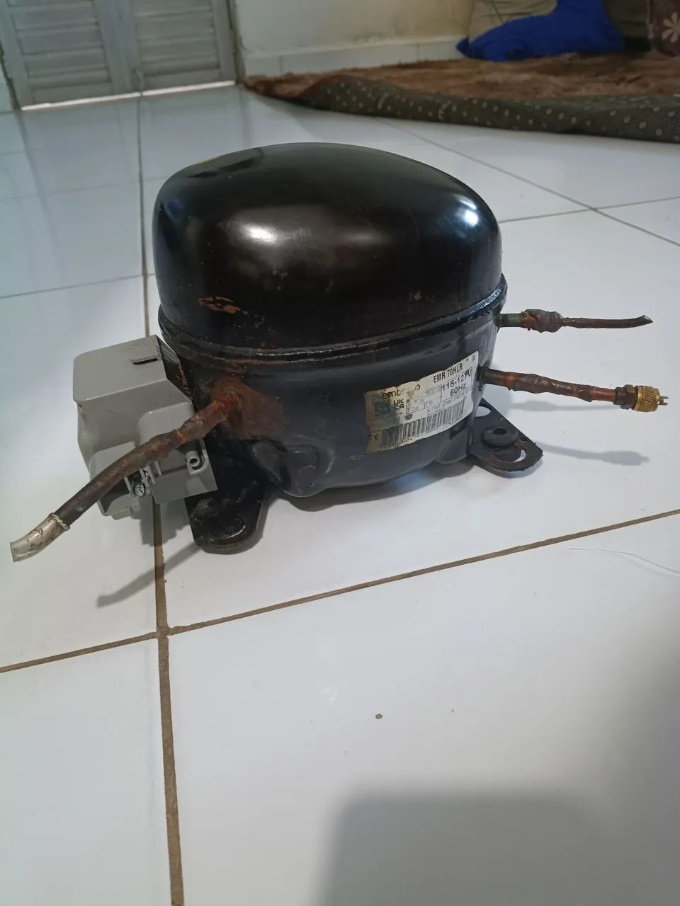 Vendo Compressor Embraco - Foto 3