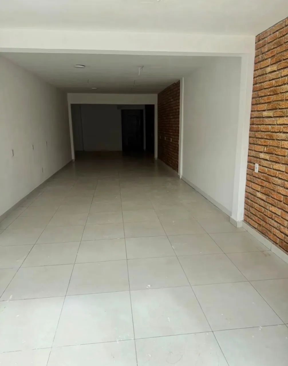 Alugo prédio comercial lateral da Ayrton Senna  - Foto 3