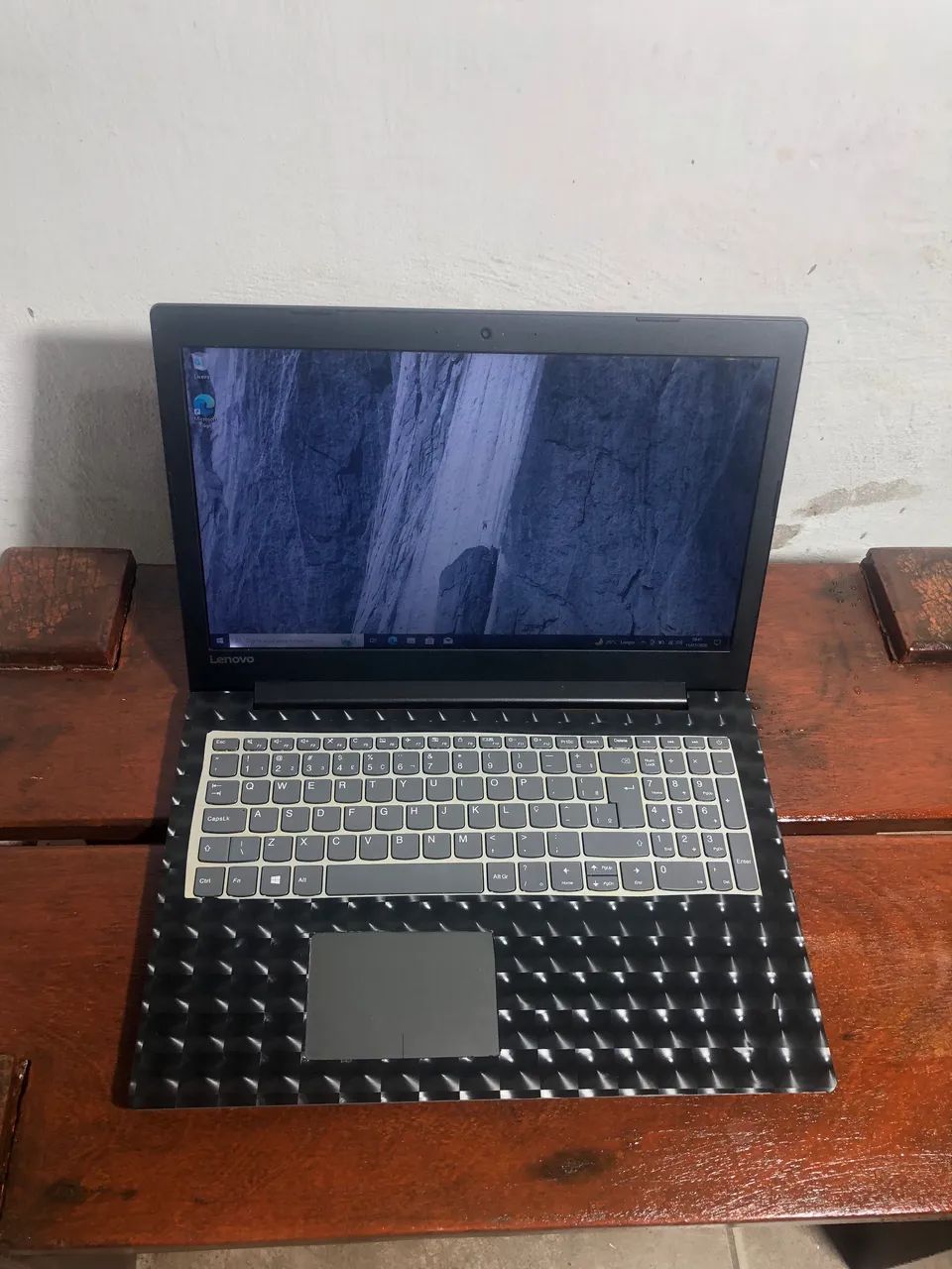 Notebook Lenovo  processador Celeron Ssd 128  gb 4 gigas de ram  Bateria durando 3 horas - Foto 2