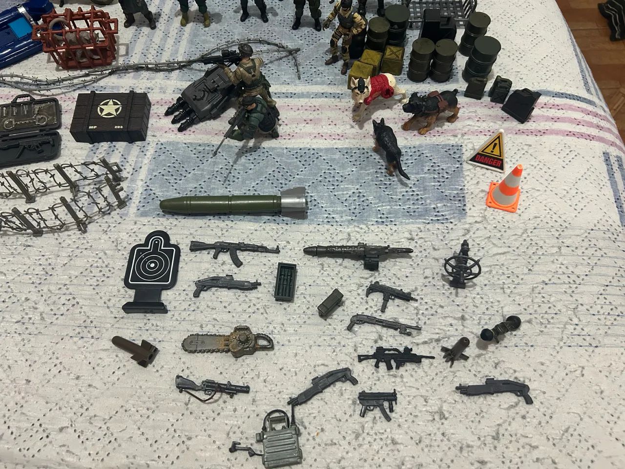 Brinquedos comando em ação  - Foto 5