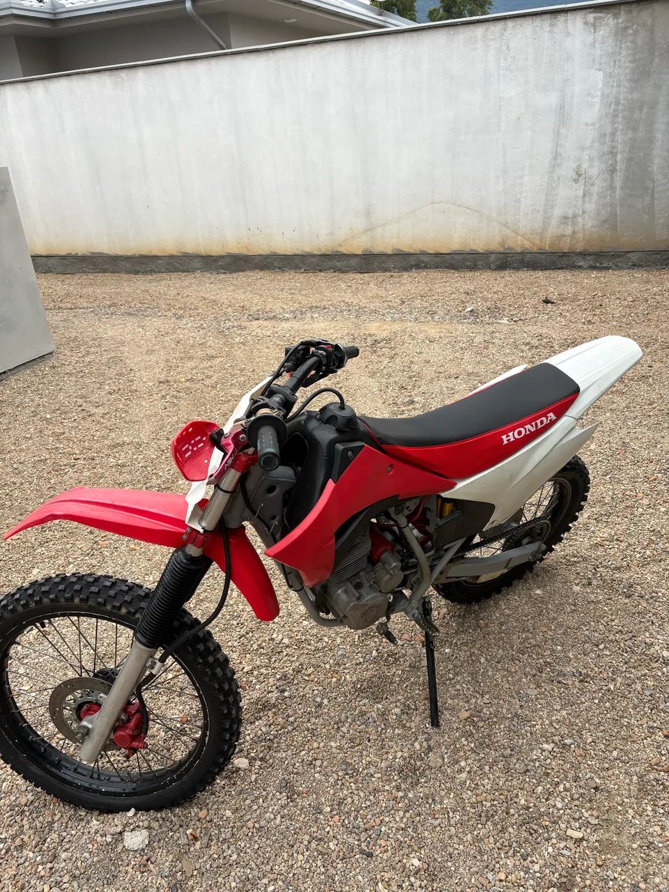 XR 200 de trilha  - Foto 3