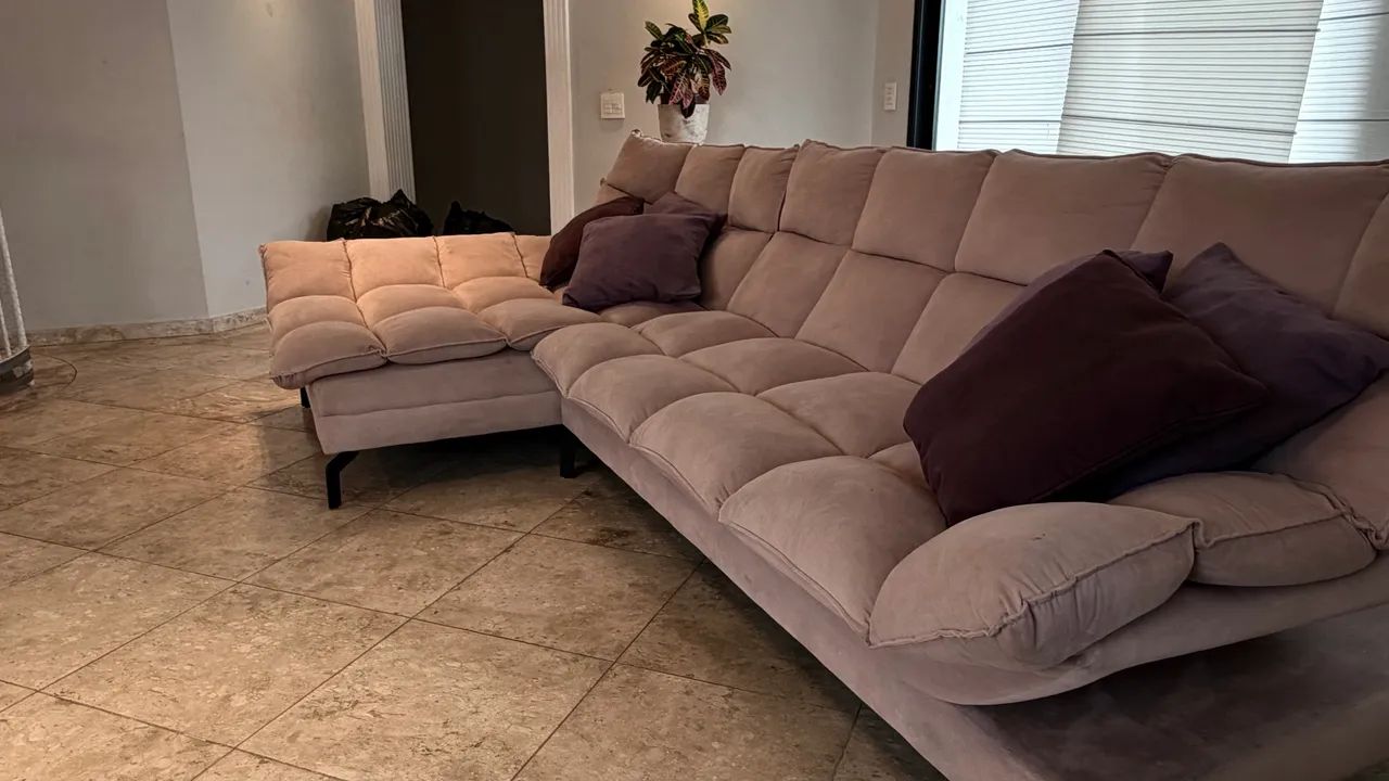 Sofá de Canto Retrátil em L - Tecido Suede Premium - Rosa - Foto 2