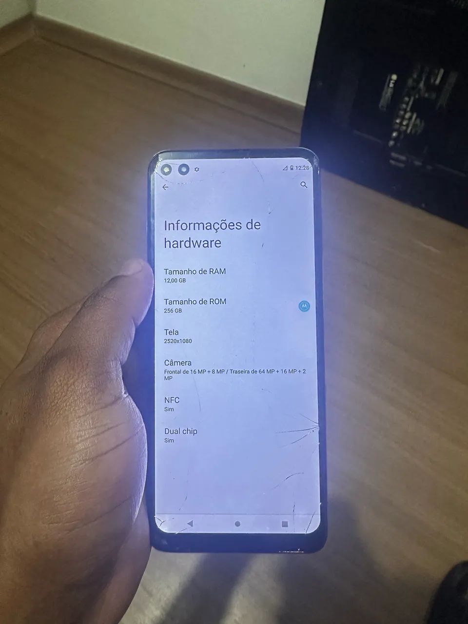 Celular semi novo porém conservado  - Foto 4