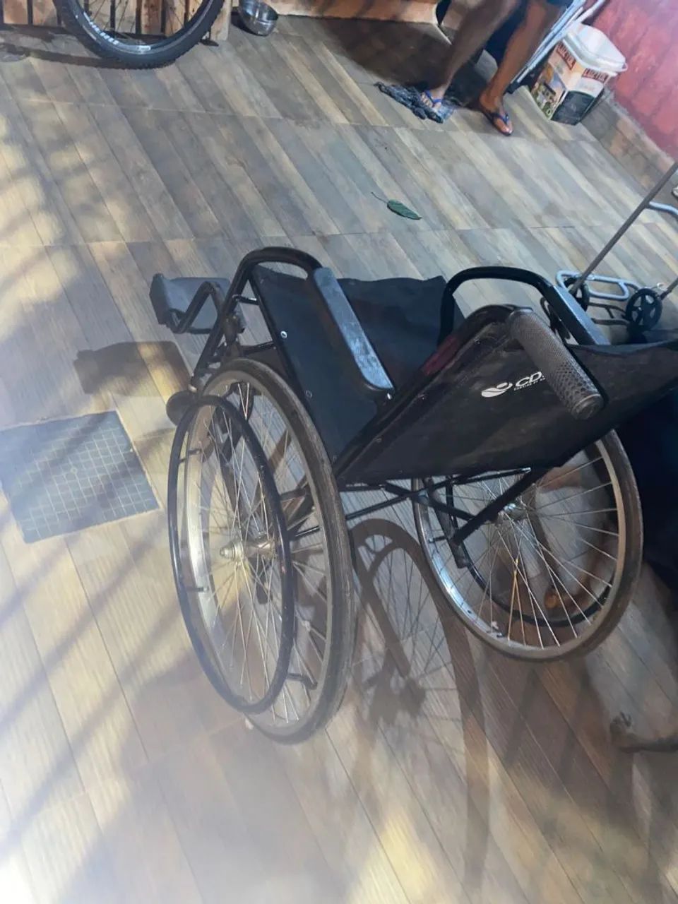 Cadeiras de rodas - Foto 5