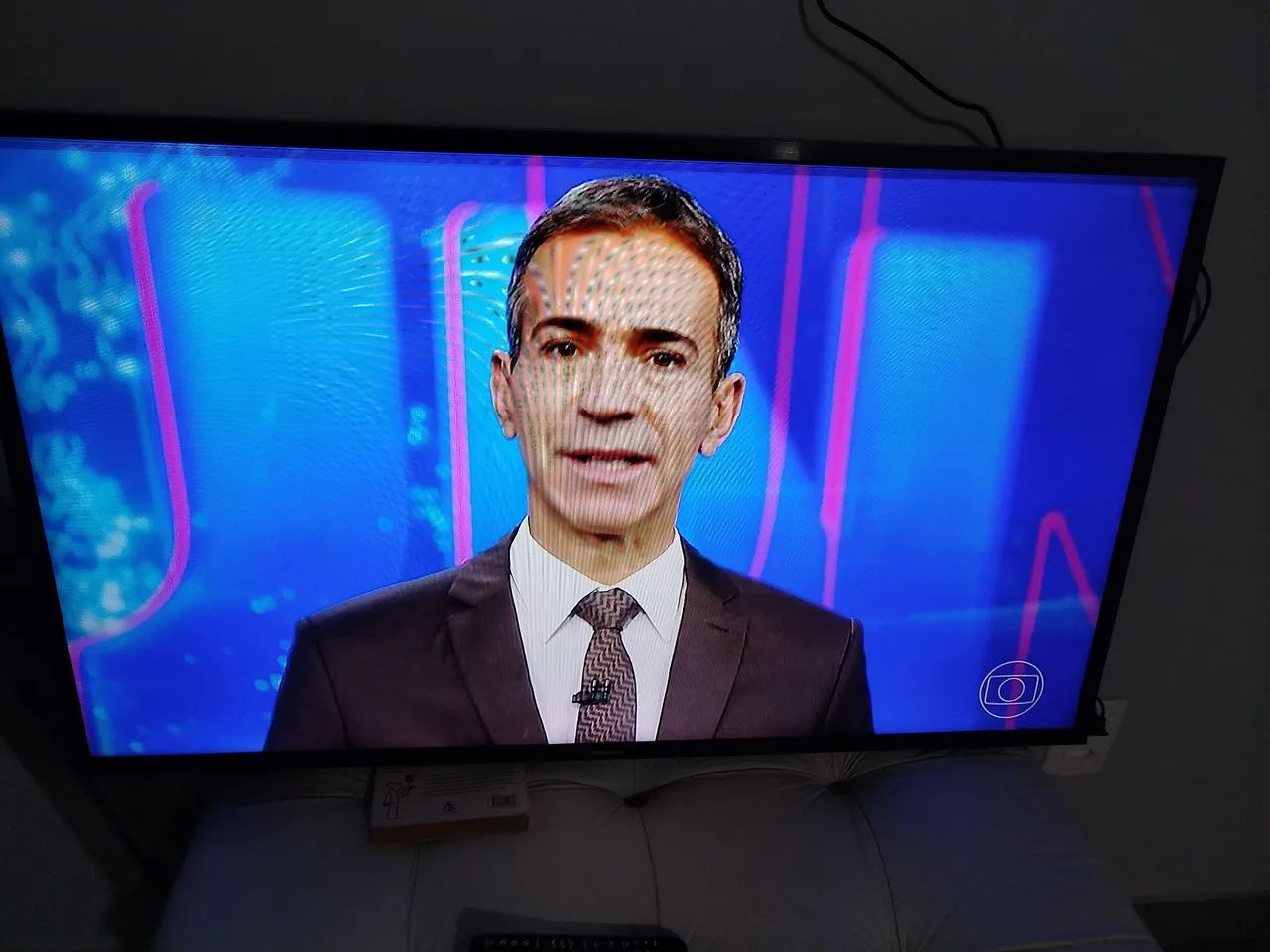 Tv Samsung smart 43 polegadas, funcionando perfeitamente. - Foto 4