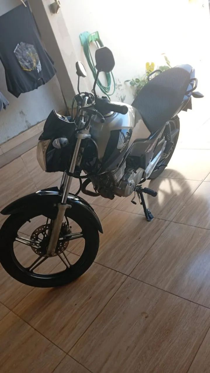 Titan 150