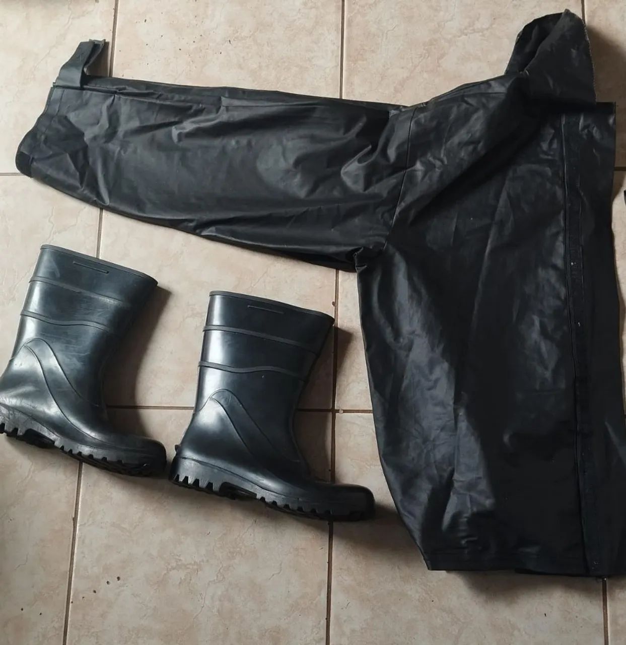 Capa de chuva + bota 