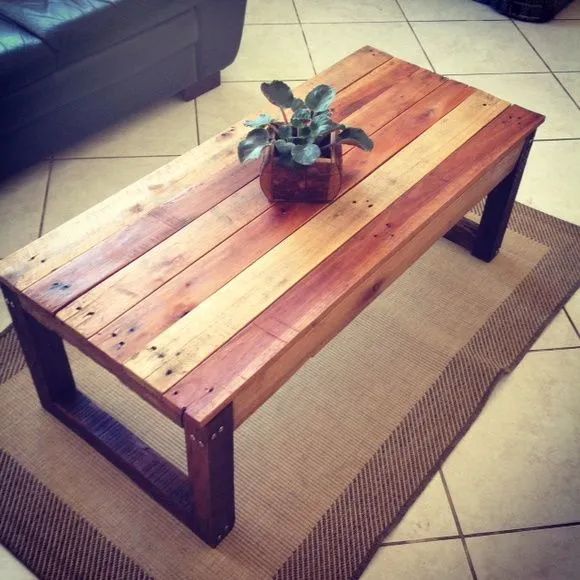 Mesa de centro rústica de pallet 