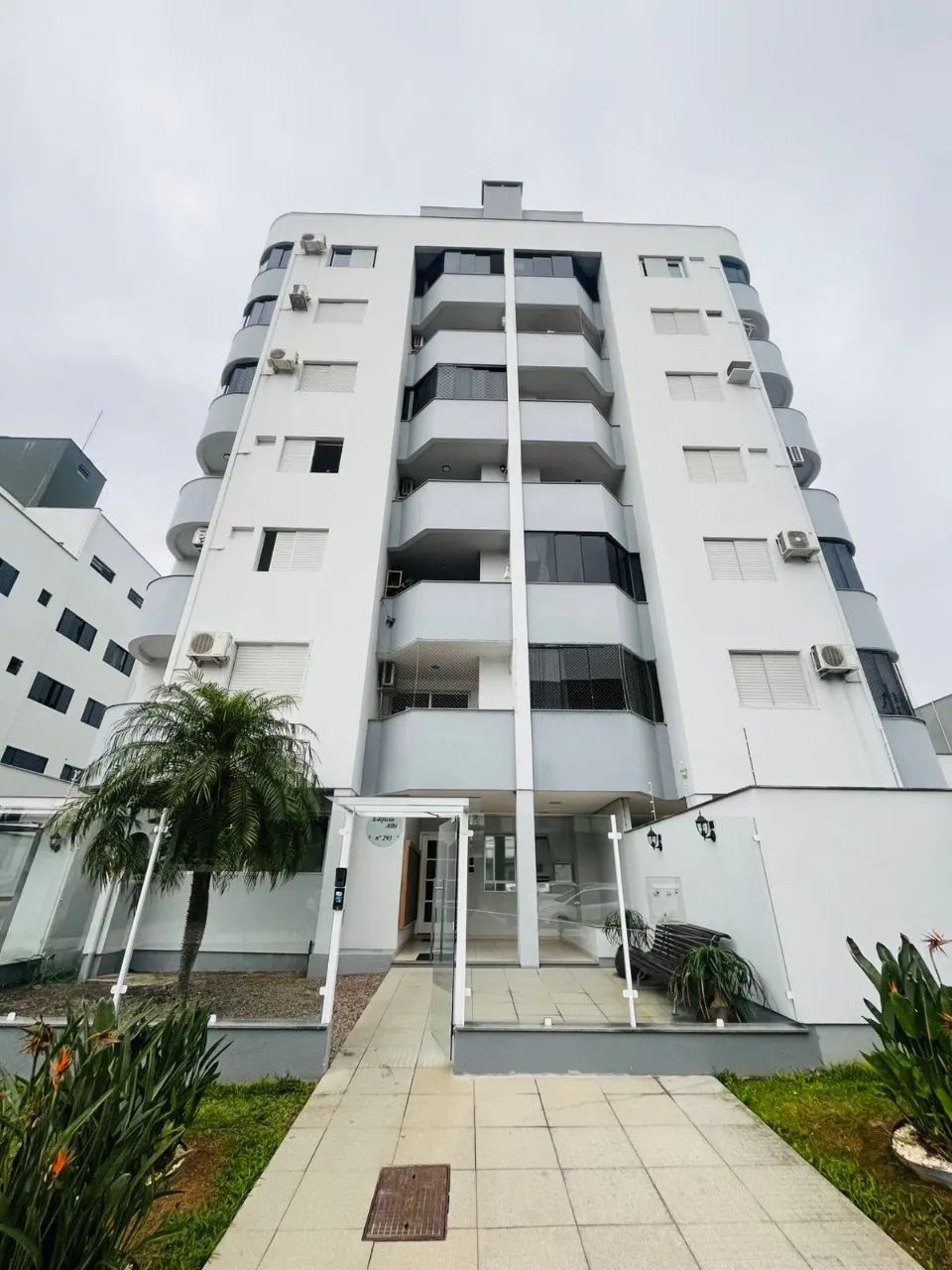 Apartamento mobiliado para aluguel em Criciúma.