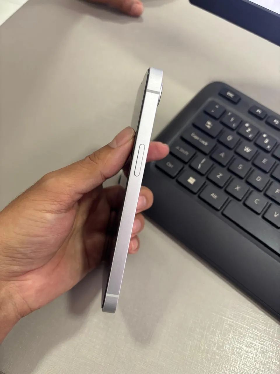 iPhone 16e LINDO - Foto 5