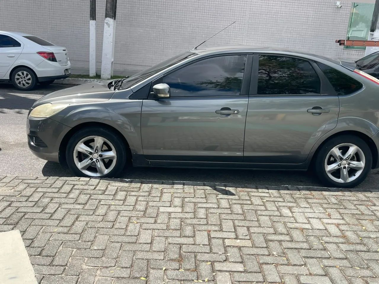 Ford Focus Focus 1.6 S/SE/SE Plus Flex 8V/16V  5p 2012