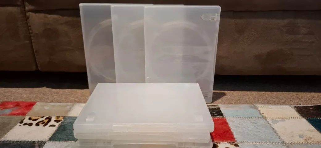 36 Capas de DVD Amaray seminovas em ótimo estado